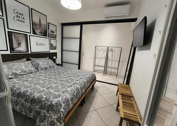 Casa Andre 아파트 이몰라